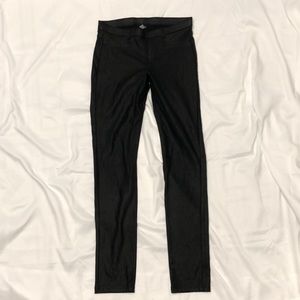 Hue black faux leather leggings size medium